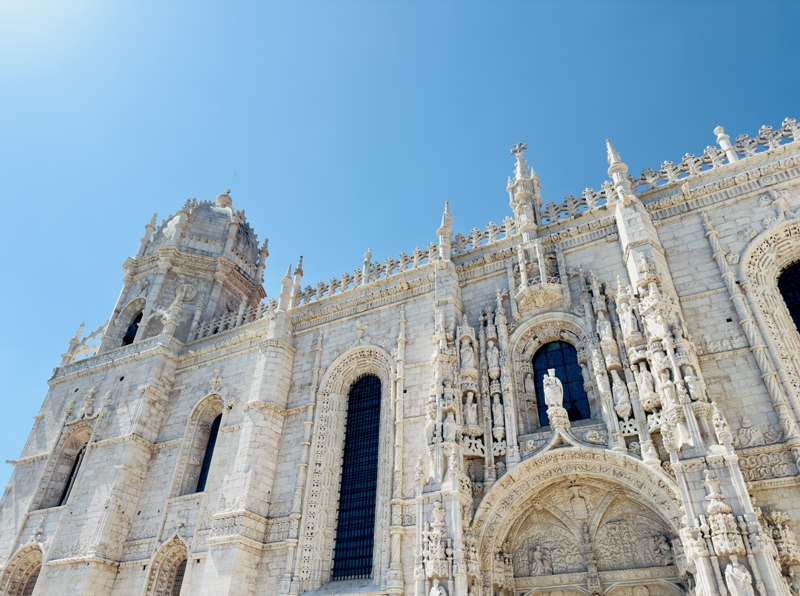 Mosteiro dos Jerónimos on a beautiful day Mosteiro dos Jerónimos on a beautiful day